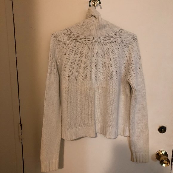 ESPRIT WHITE SWEATER - Picture 2 of 3